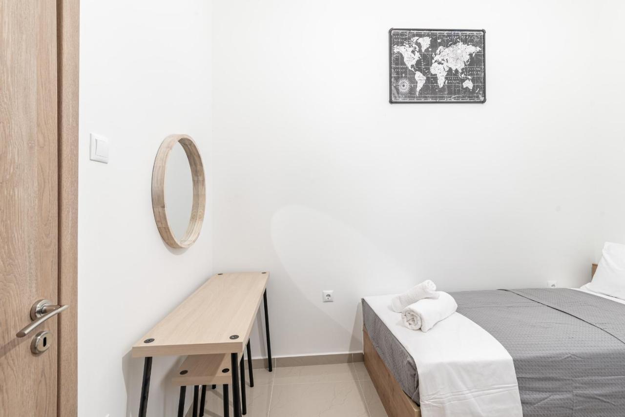 Blue Riviera Villas & Suites - Alimos 2 アテネ エクステリア 写真